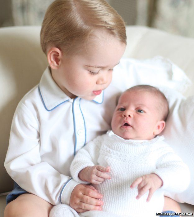 Cute! First Official Pics of Princess Charlotte with Prince George geotv.ge